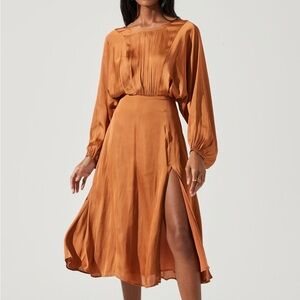 ASTR THE LABEL Dolman Dress